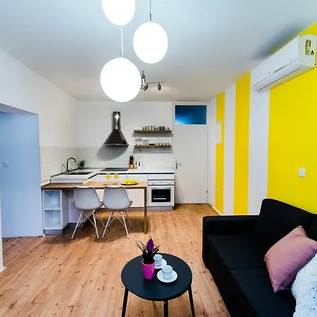 Modern Apartament *